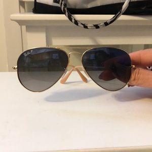 Ray Ban Polarized Gradient Aviators with case